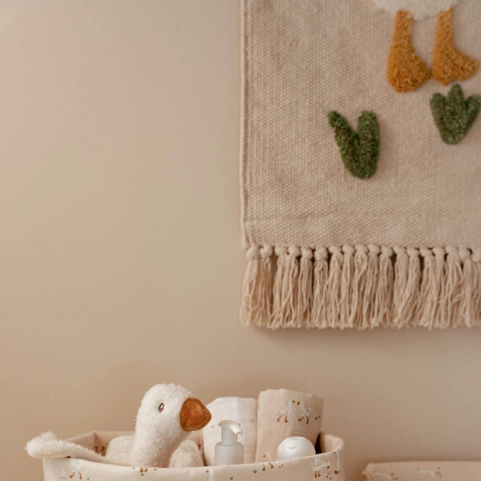 wandkleed-goose-wit-newborn-naturals-little-goose