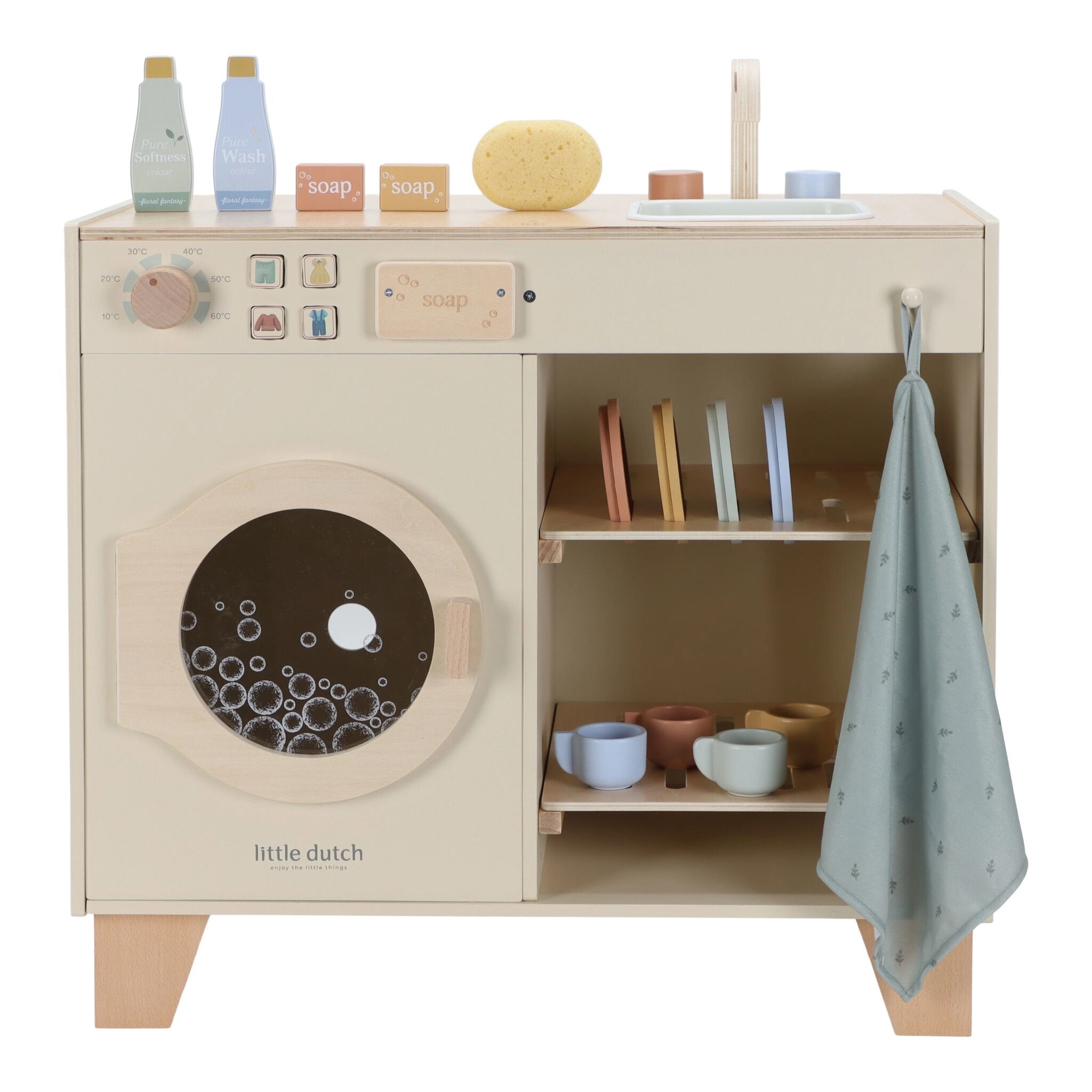 houten-wasmachine-met-accessoires