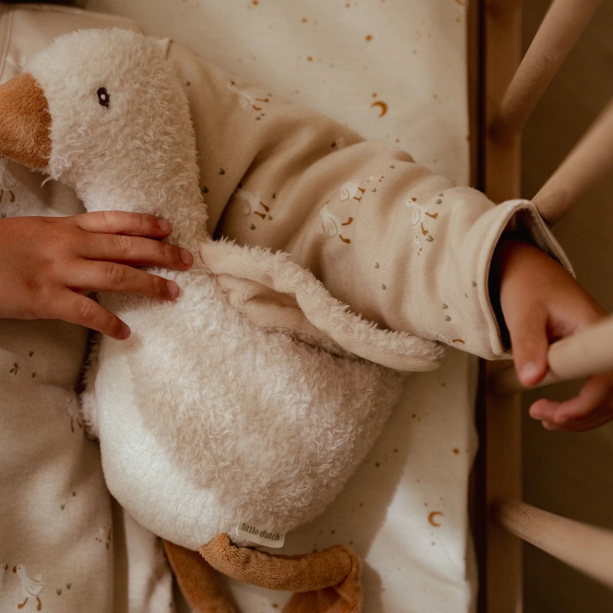 ledikant-hoeslaken-wit-newborn-naturals-little-goose