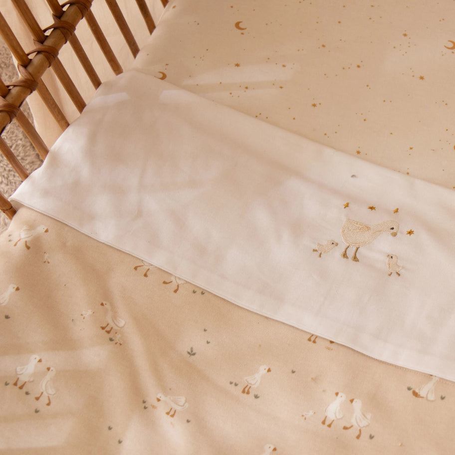 ledikant-deken-beige-newborn-naturals-little-goose