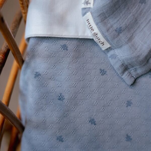 ledikant-deken-blauw-essentials