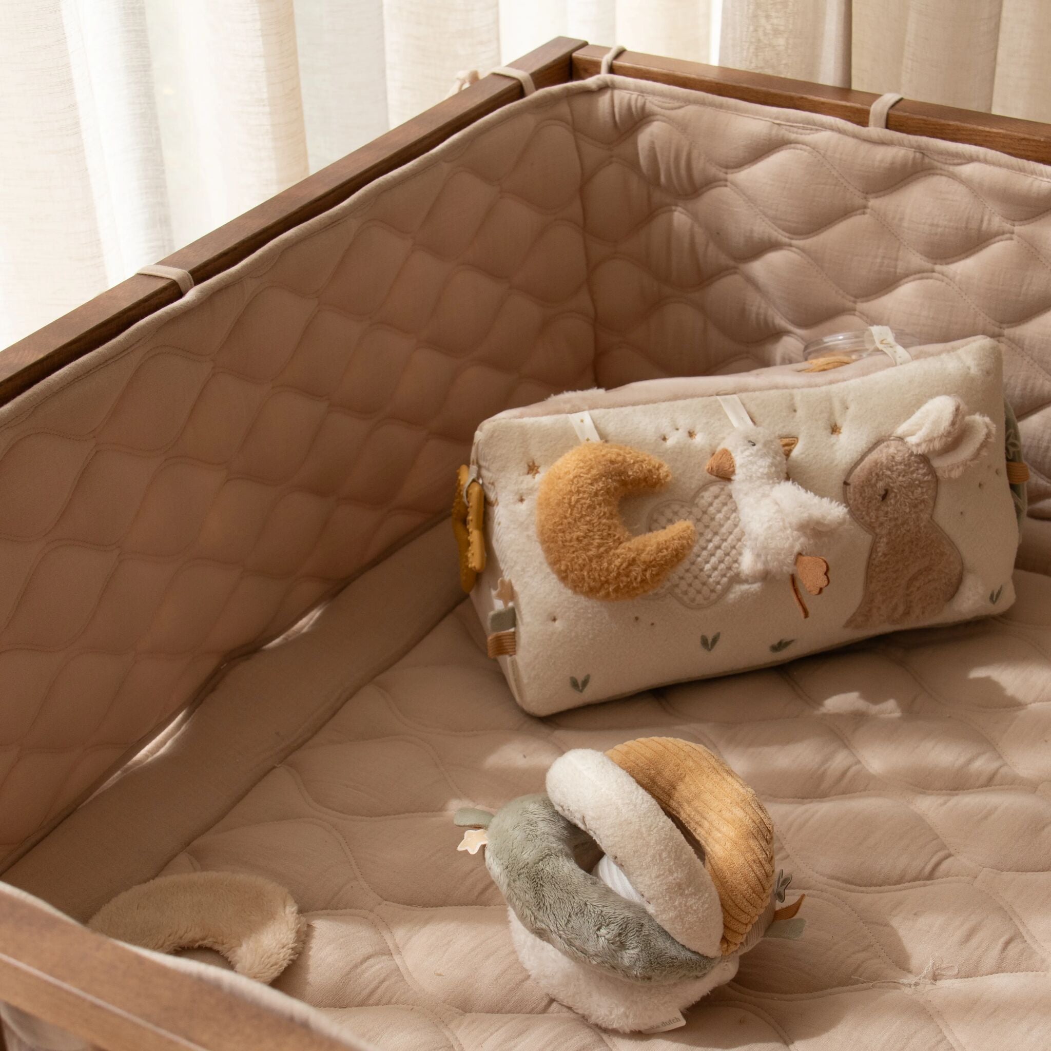 bedomrander-beige-essentials