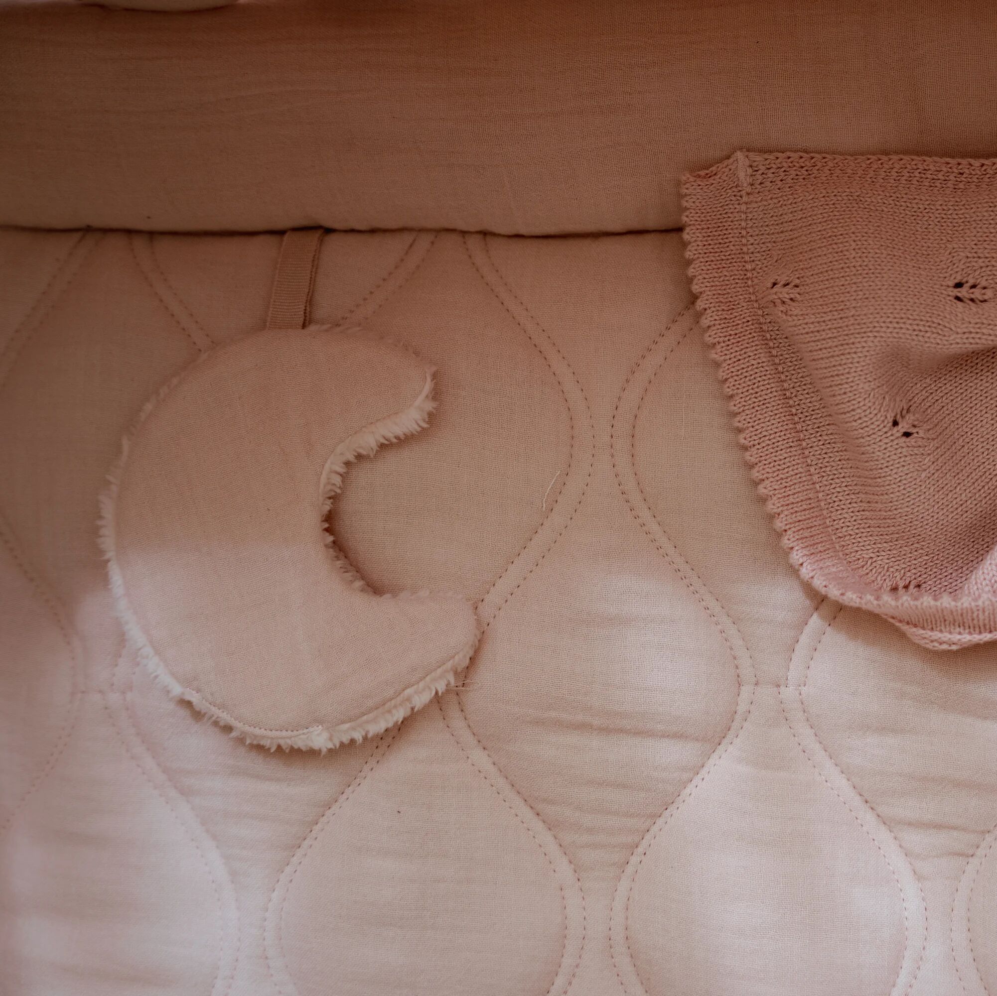 boxkleed-roze-essentials