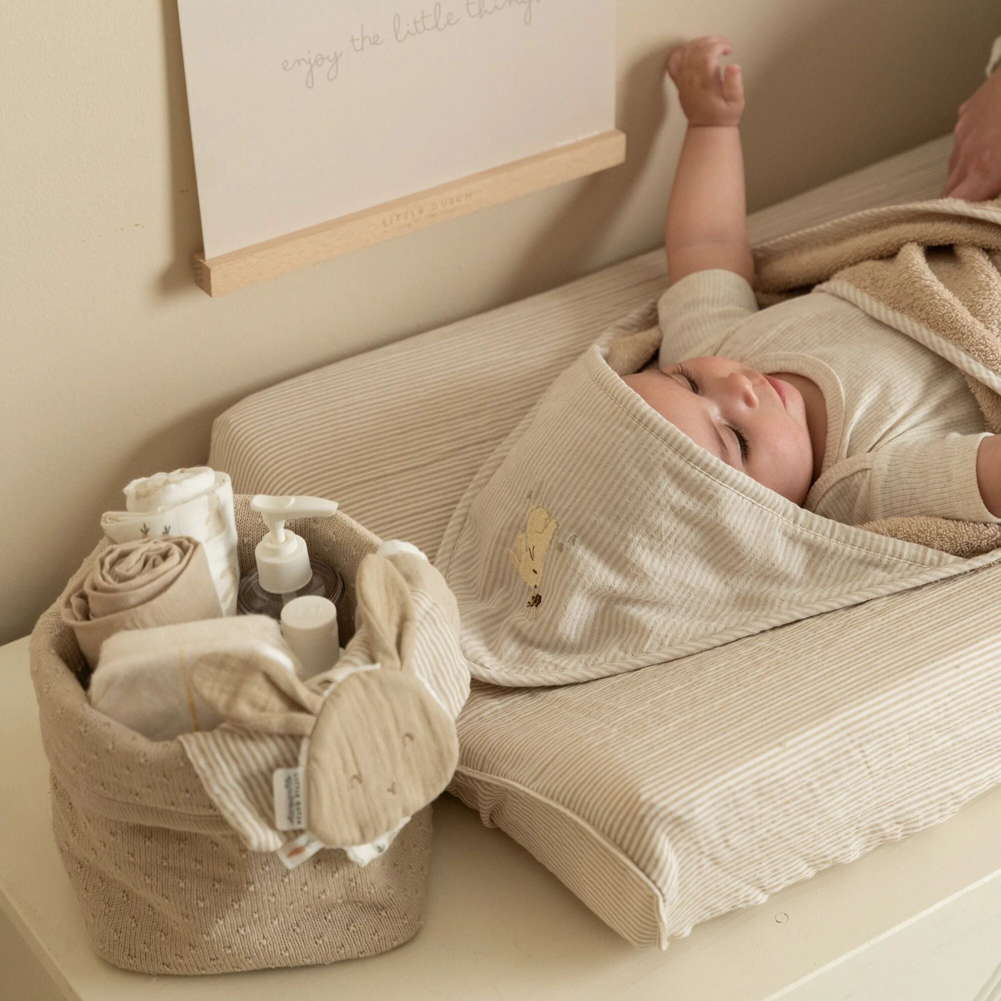 speendoekje-beige-newborn-naturals-baby-bunny
