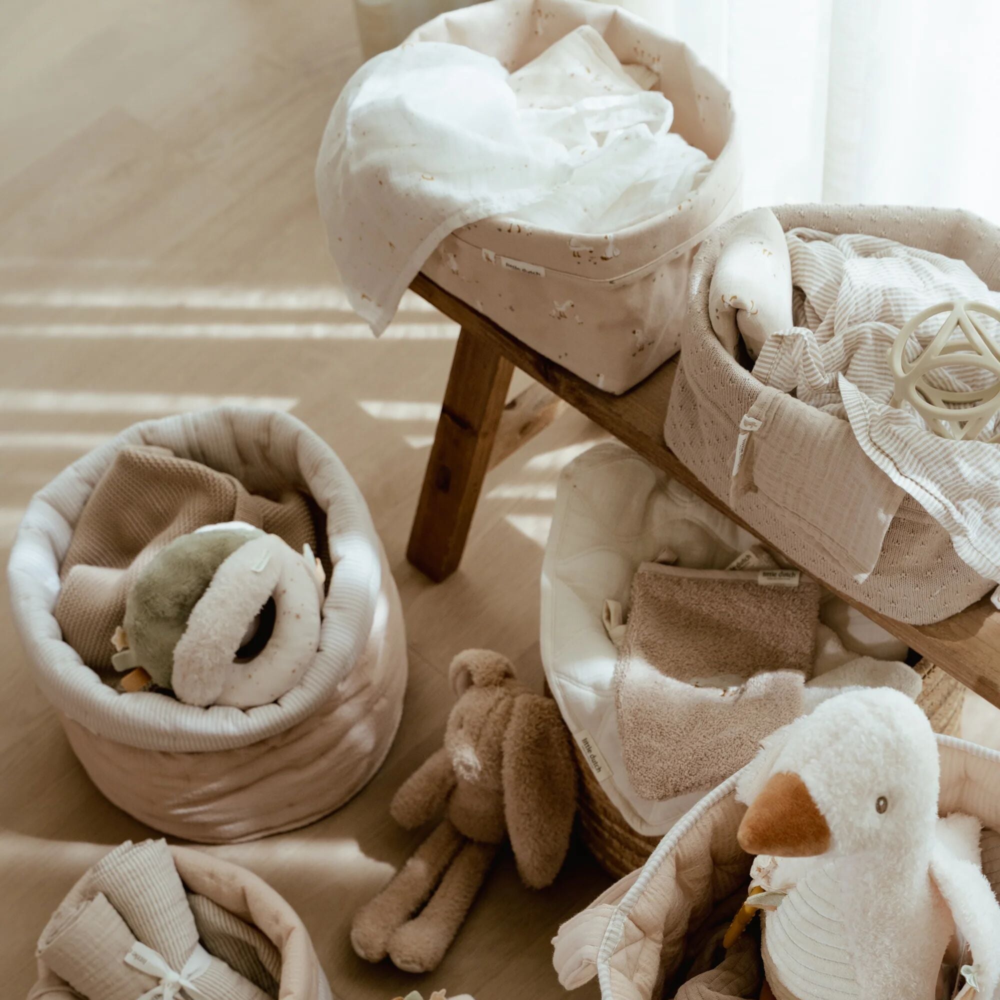 commodemandje-groot-wit-newborn-naturals-little-goose