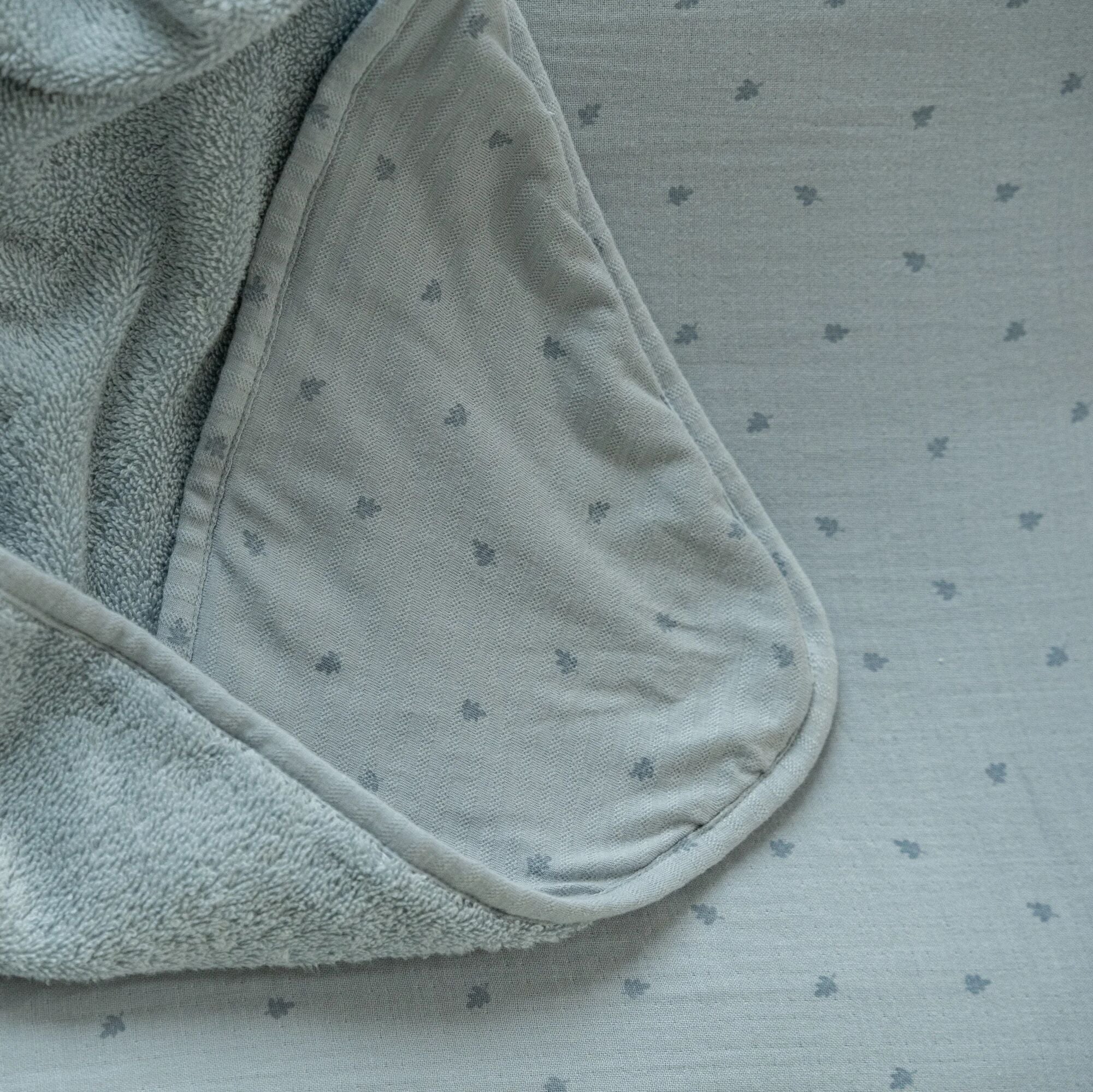 aankleedkussenhoes-blauw-essentials