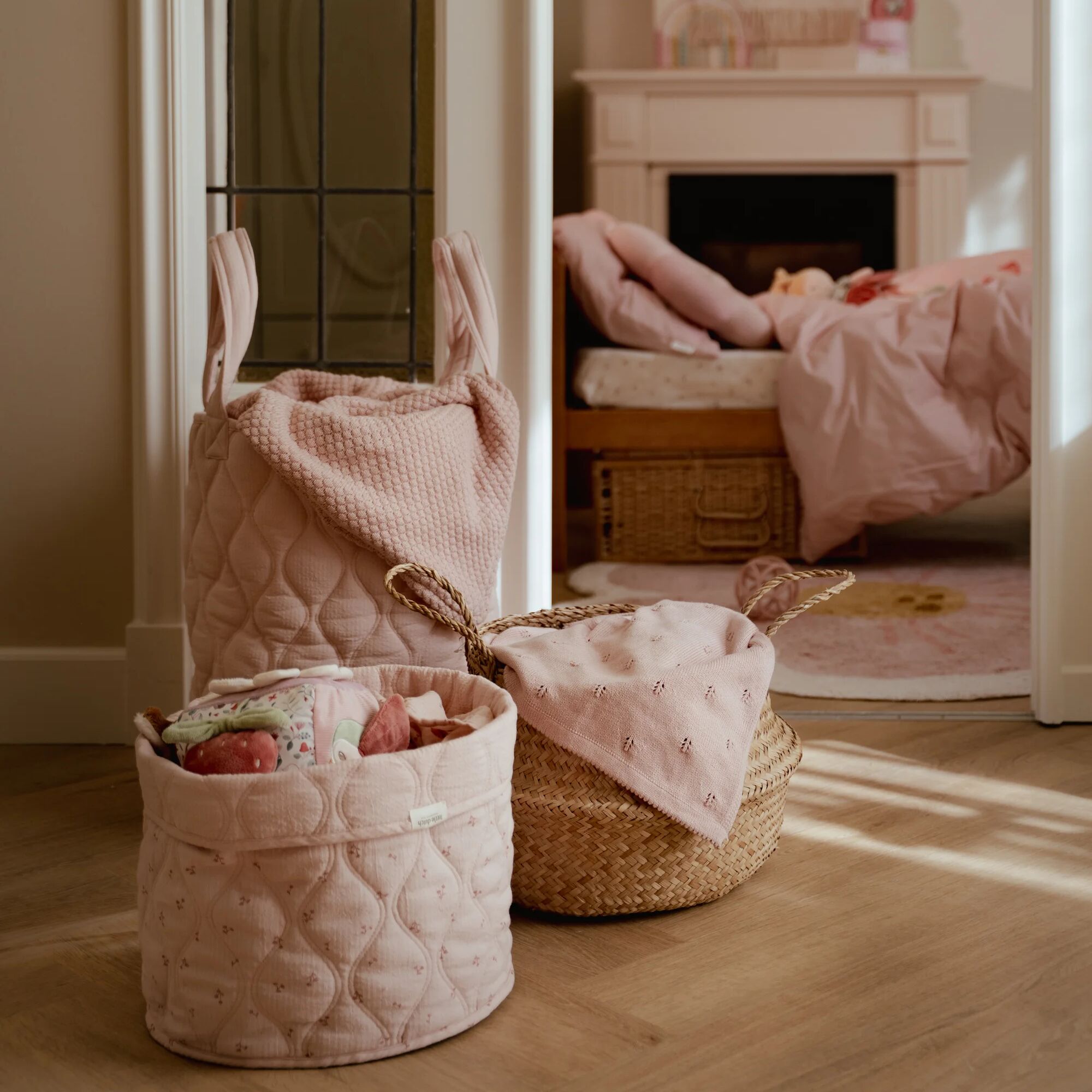 Atmosphera Chéri Opbergmanden - Set van 3 stuks -37x18x27cm - Roze Atmosphera Chéri Opbergmanden - Set van 3 stuks -37x18x27cm - Roze