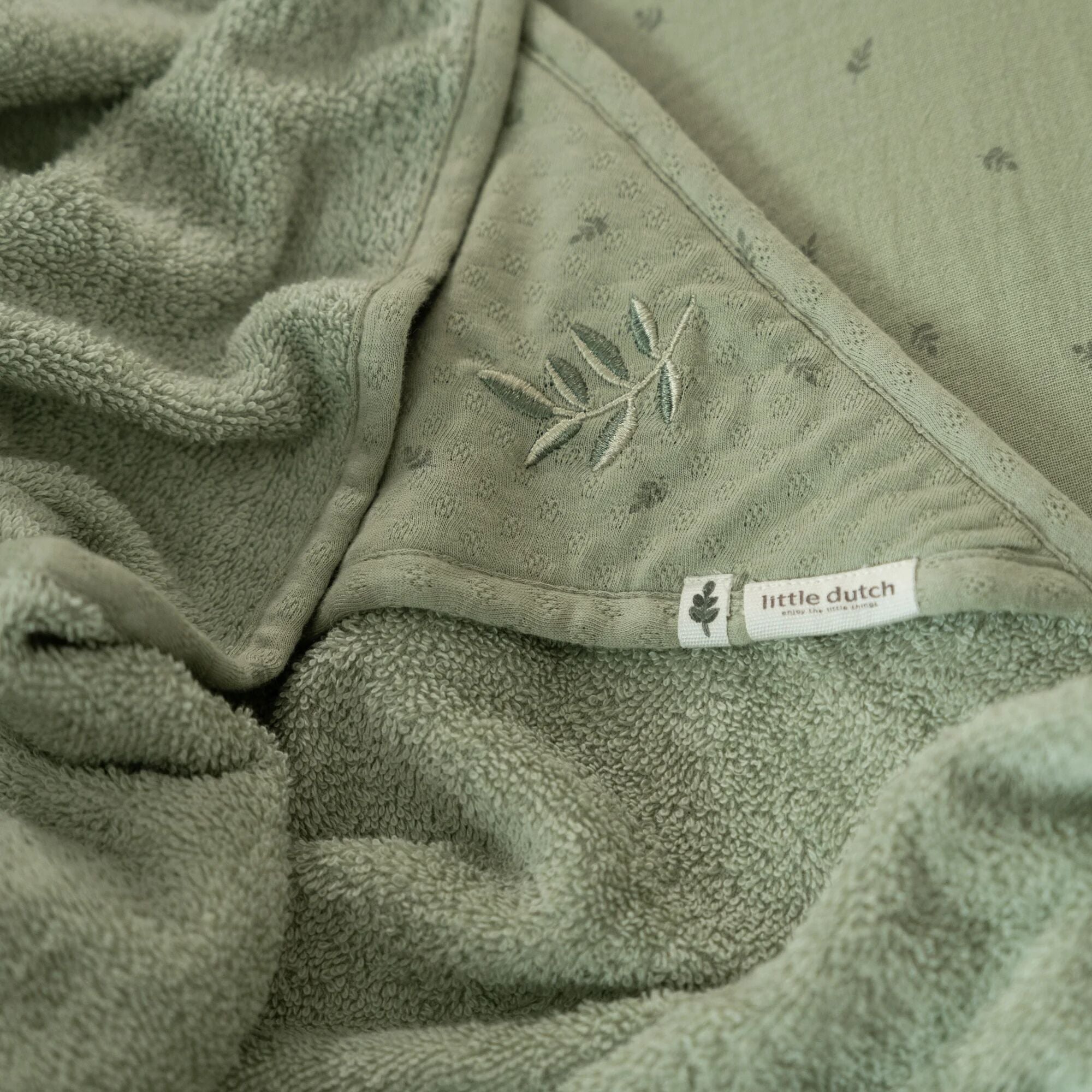 badcape-groen-essentials