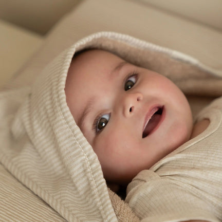 badcape-beige-newborn-naturals-baby-bunny