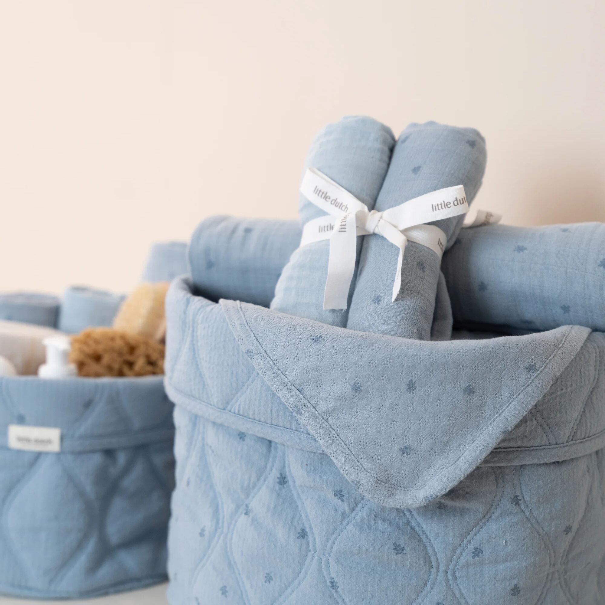 swaddle-blauw-essentials