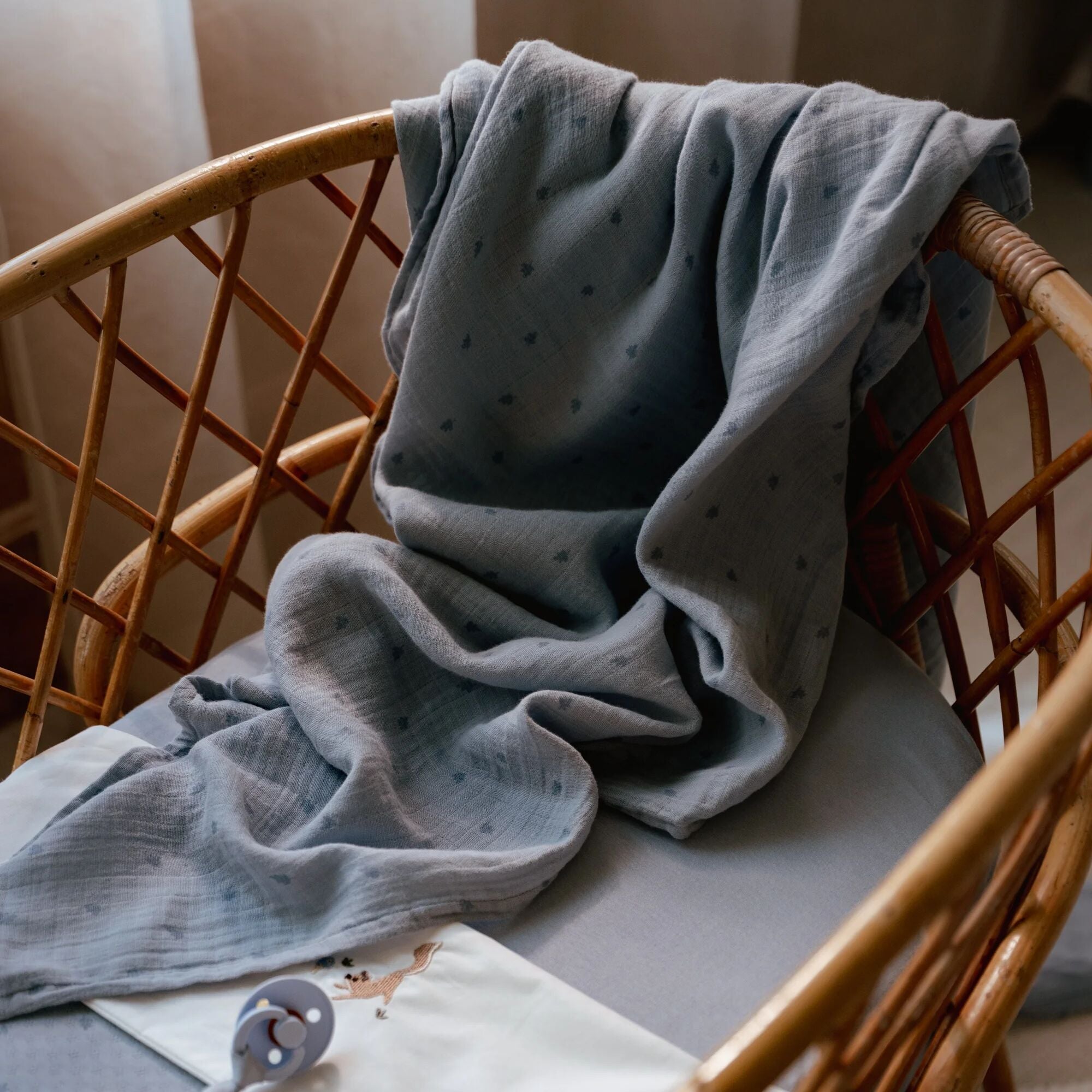 swaddle-blauw-essentials