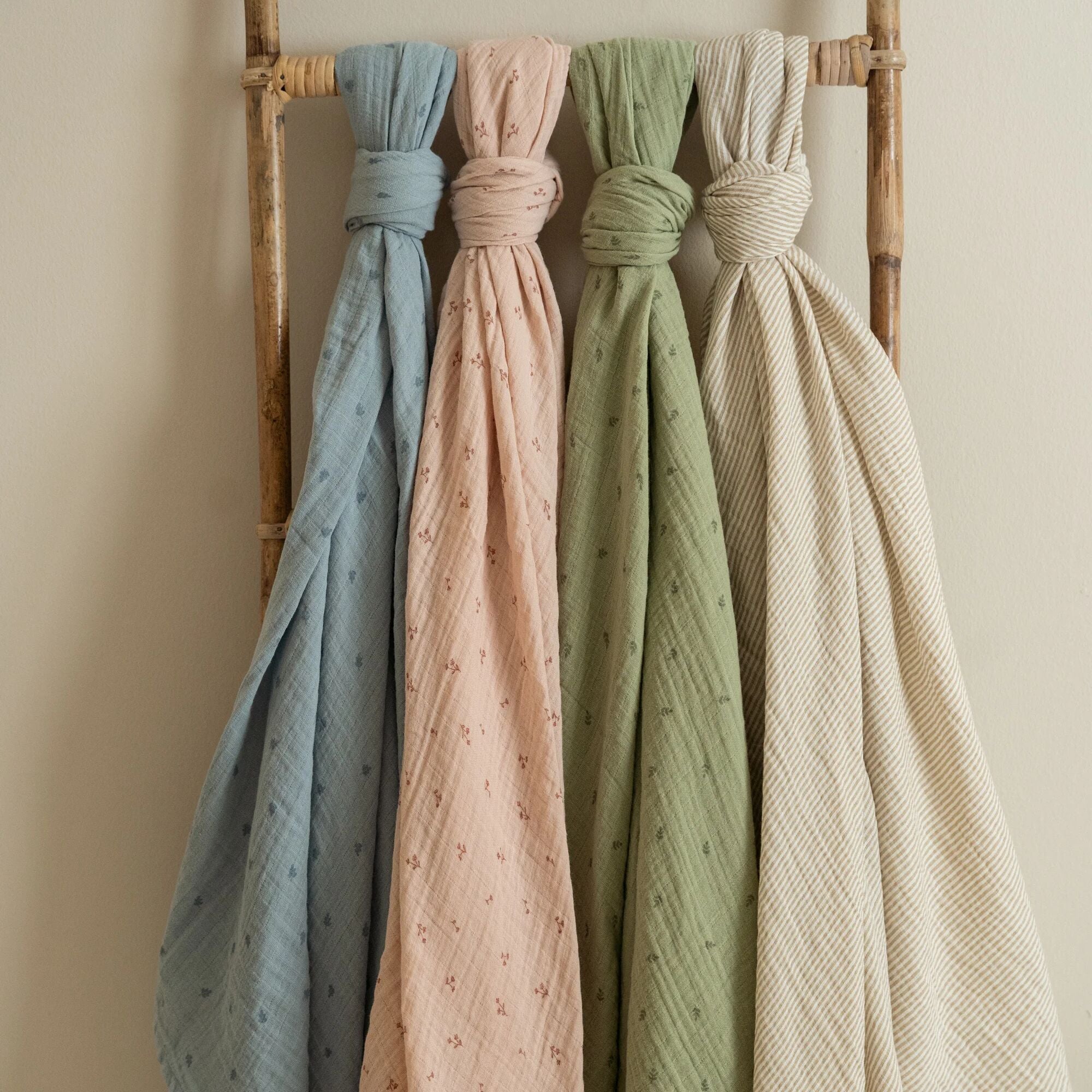swaddle-blauw-120-cm-essentials