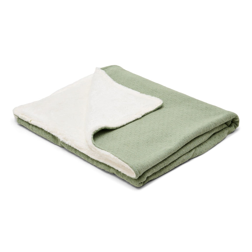 gebreid-ledikantdeken-fleece-groen-essentials