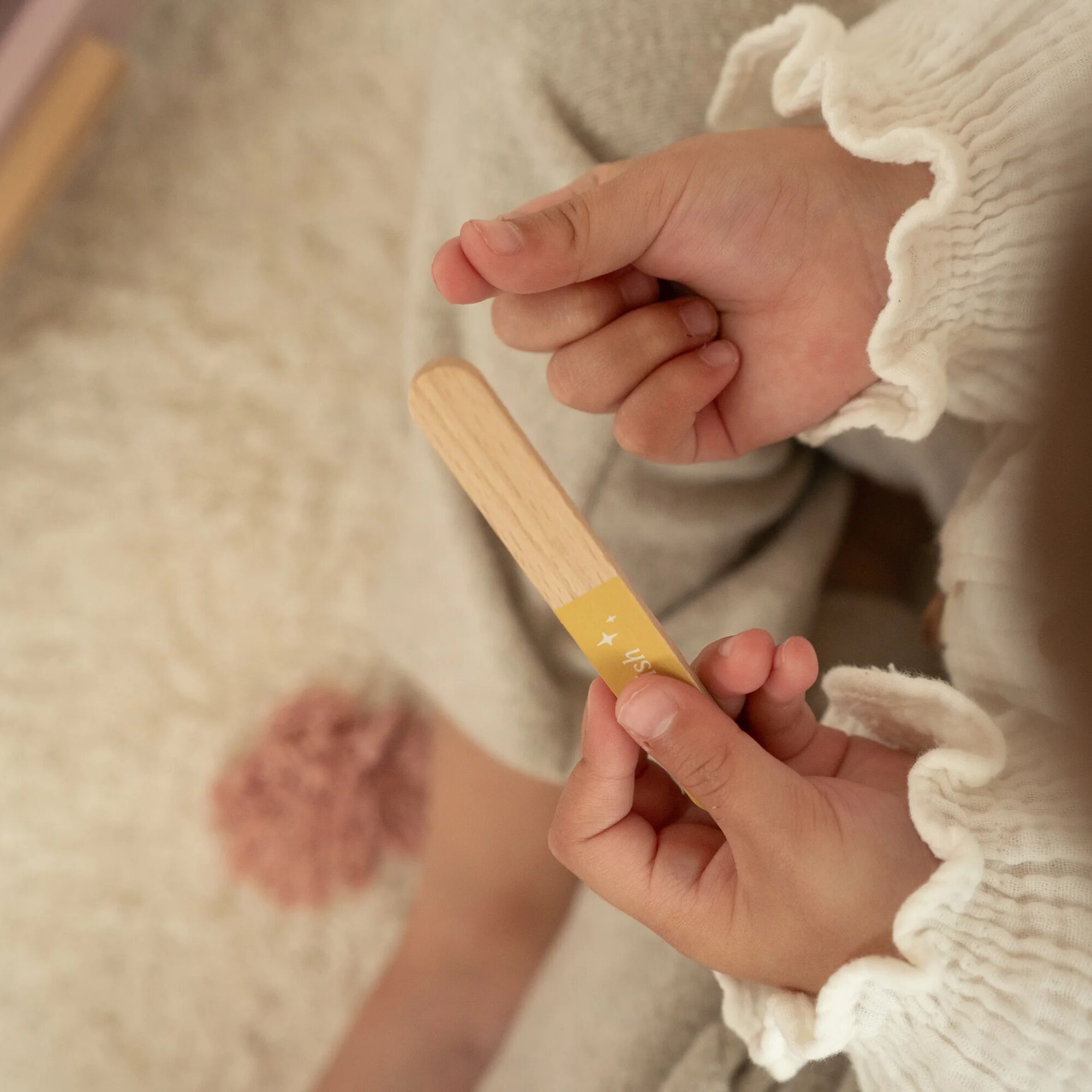 houten-kaptafel-roze-essentials