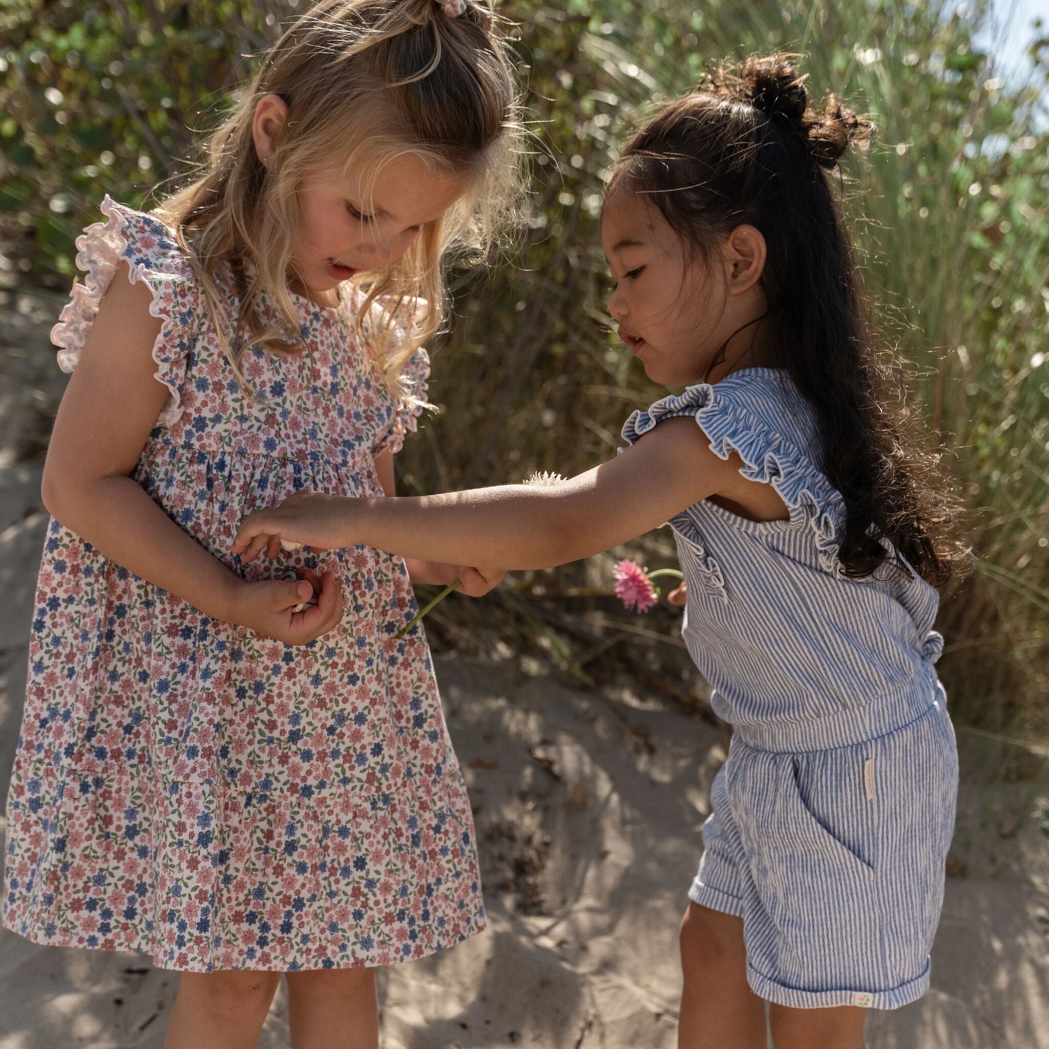 Kleid - Ärmellos - Wiesenblumen 