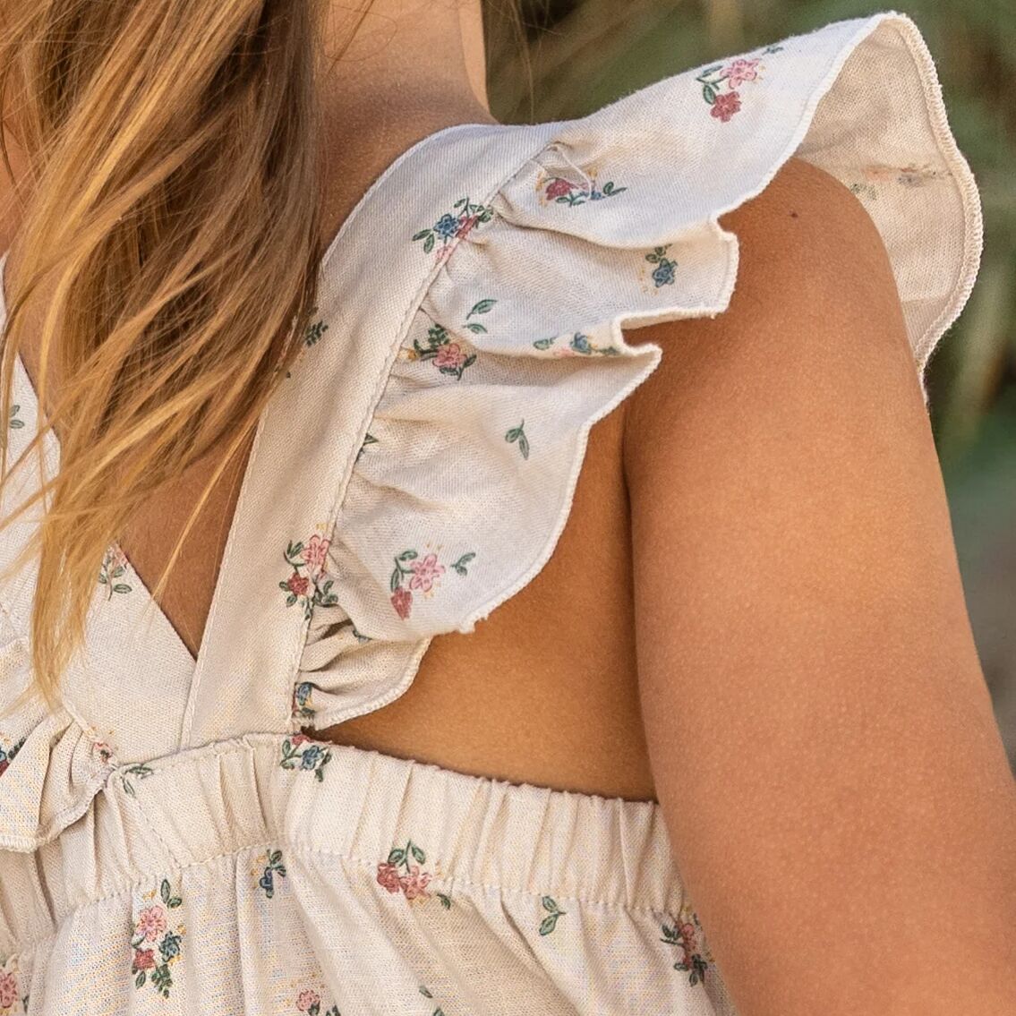 Summer girls' dress Fairy Bloom linen look, ruffles & buttons | Little Dutch Summer girls' dress Fairy Bloom linen look, ruffles & buttons | Little Dutch