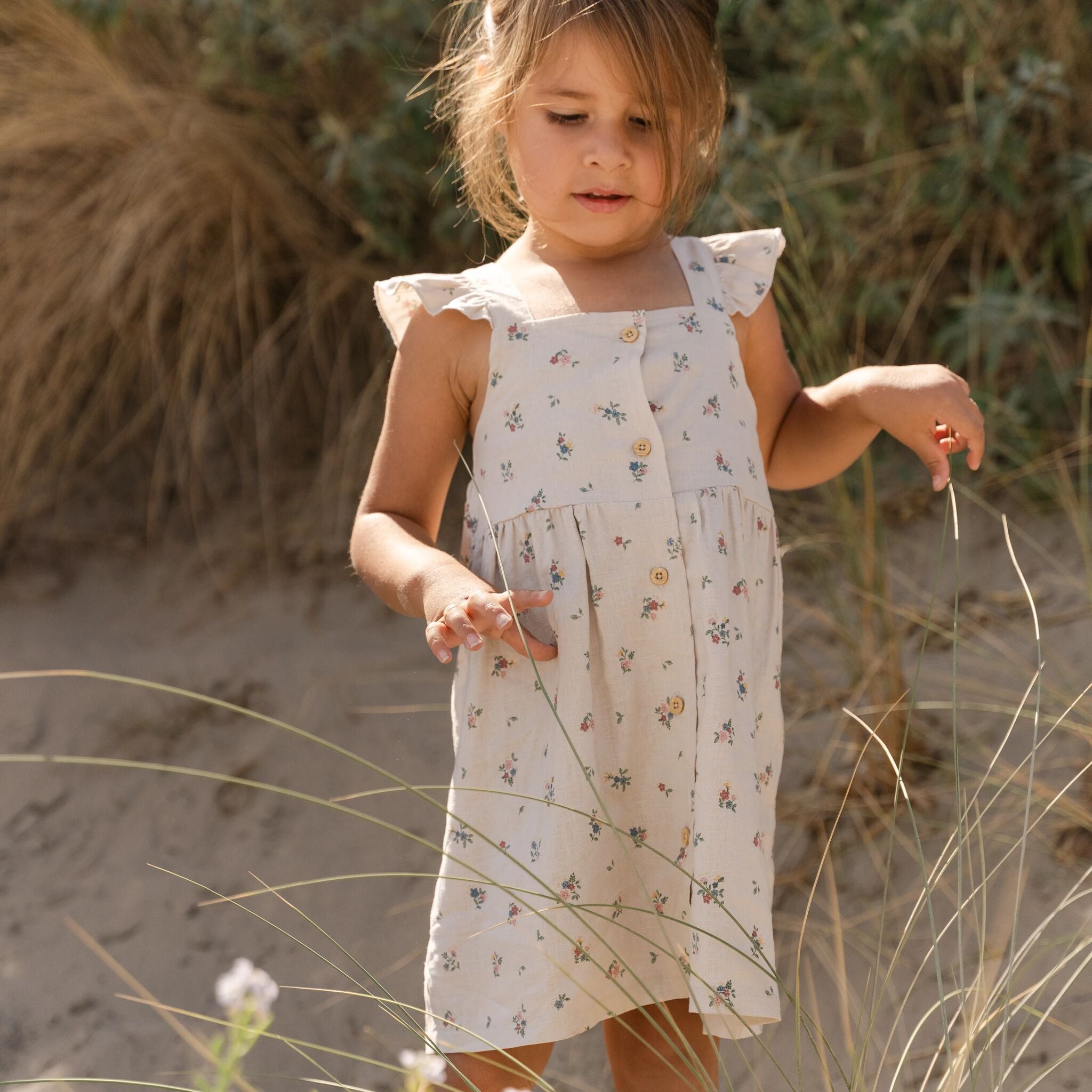 UNibelle Zomerjurk voor dames, korte jurk met bloemenpatroon, V-hals, strandjurk, verstelbare spaghettibandjes, ruches, jurk XS-XXL, chrysant, XS UNibelle Zomerjurk voor dames, korte jurk met bloemenpatroon, V-hals, strandjurk, verstelbare spaghettibandjes, ruches, jurk XS-XXL, chrysant, XS