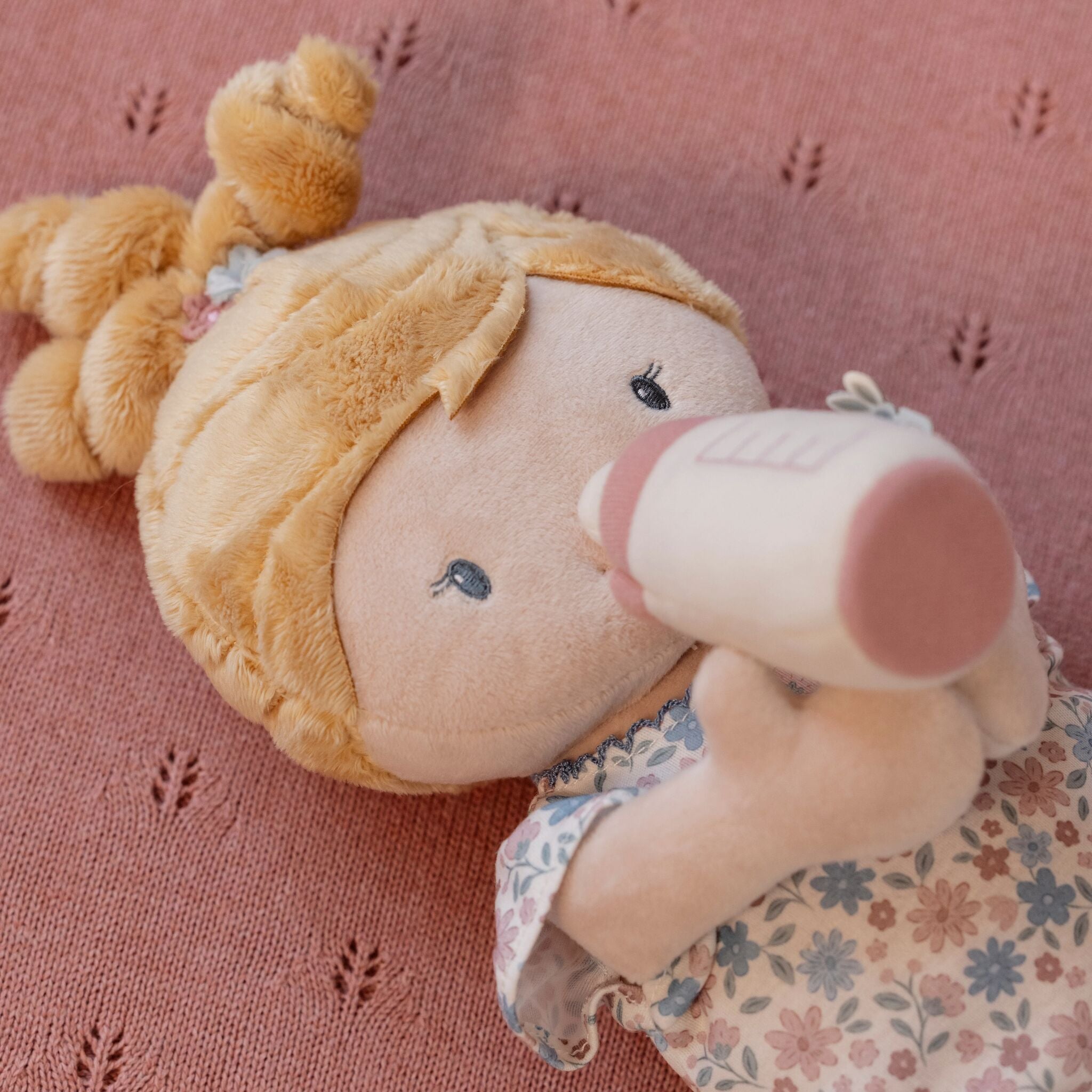 Knuffel babypop Julia - 40 cm