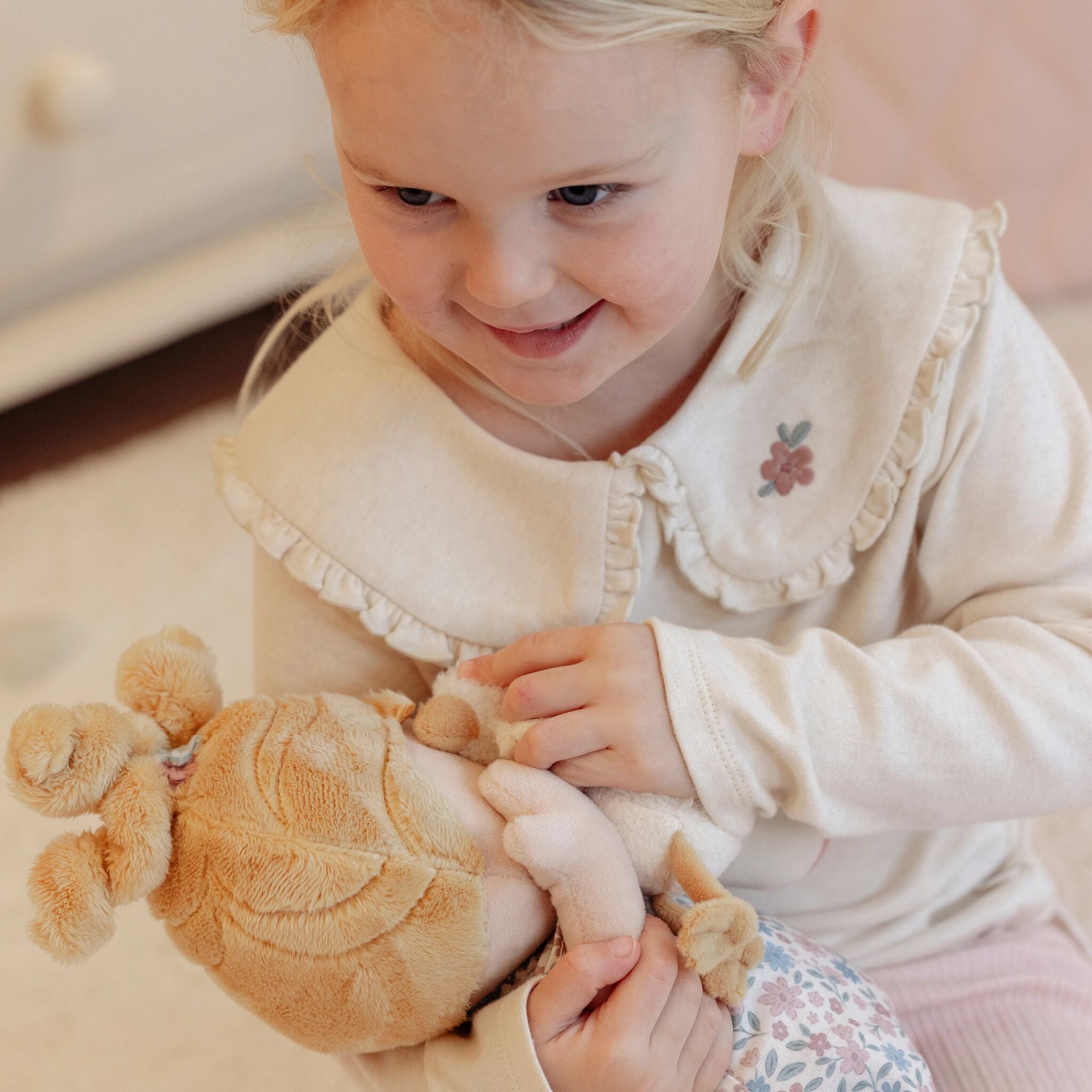 Knuffel babypop Julia - 40 cm