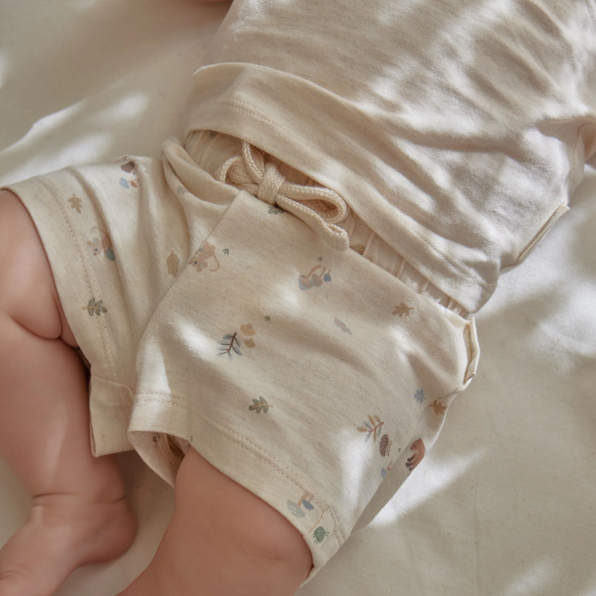 Kurze Hose - Sand - Wald Natur 