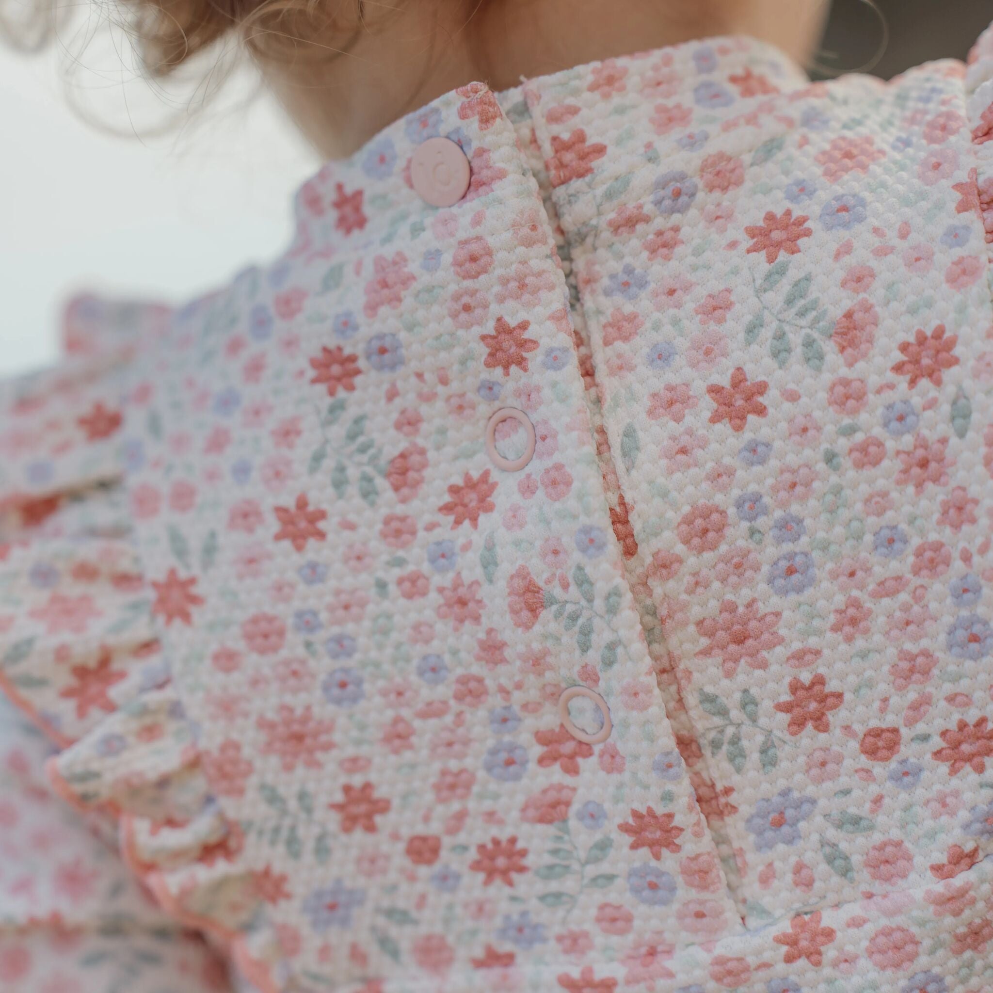 Badeanzug mit kurzen Ärmeln - Blumenmuster 