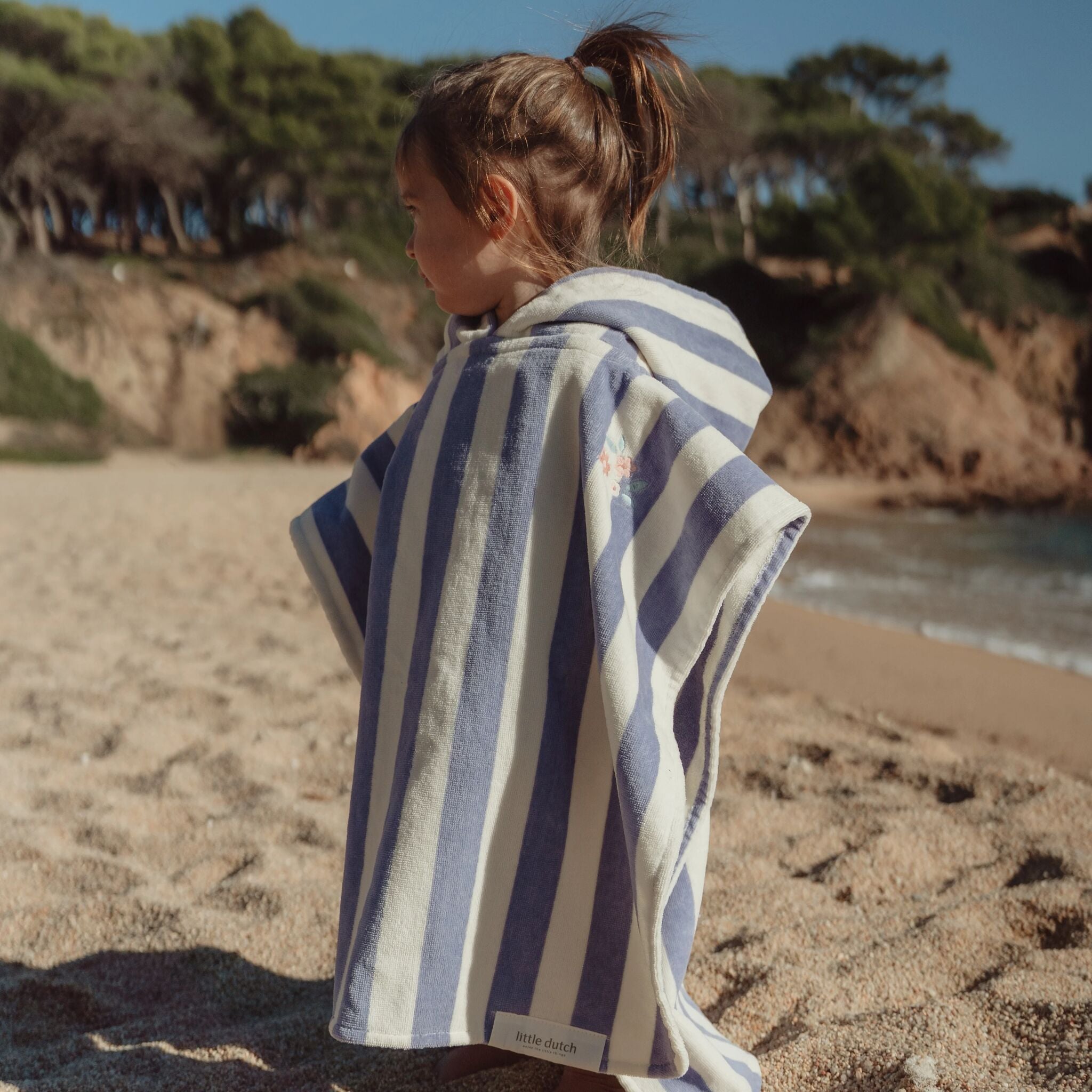Swim Coll. 26 Beach poncho Dreamy Purple stripe 