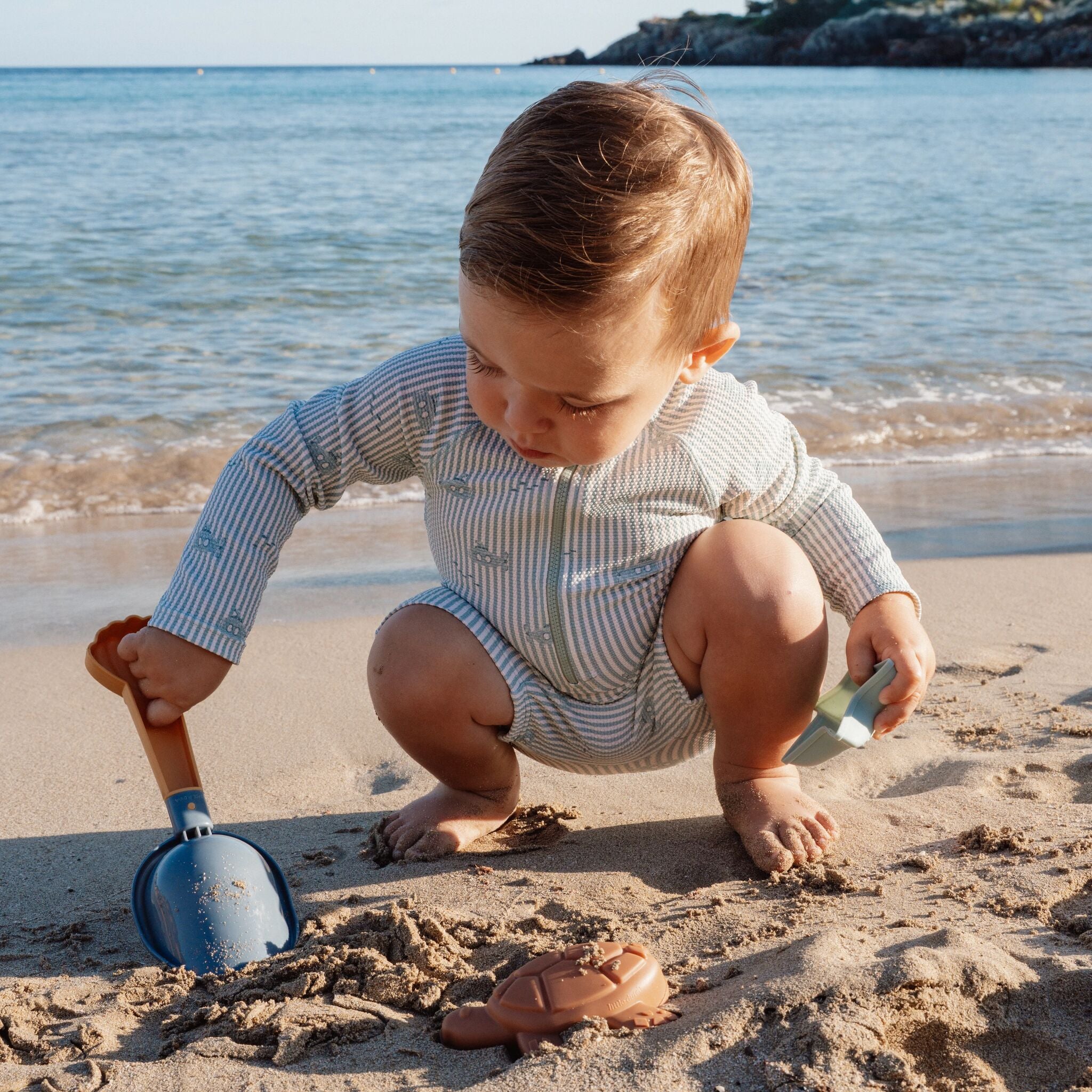 Ensemble de plage Pelle et Moules à sable - Bleu - Monde Océan 