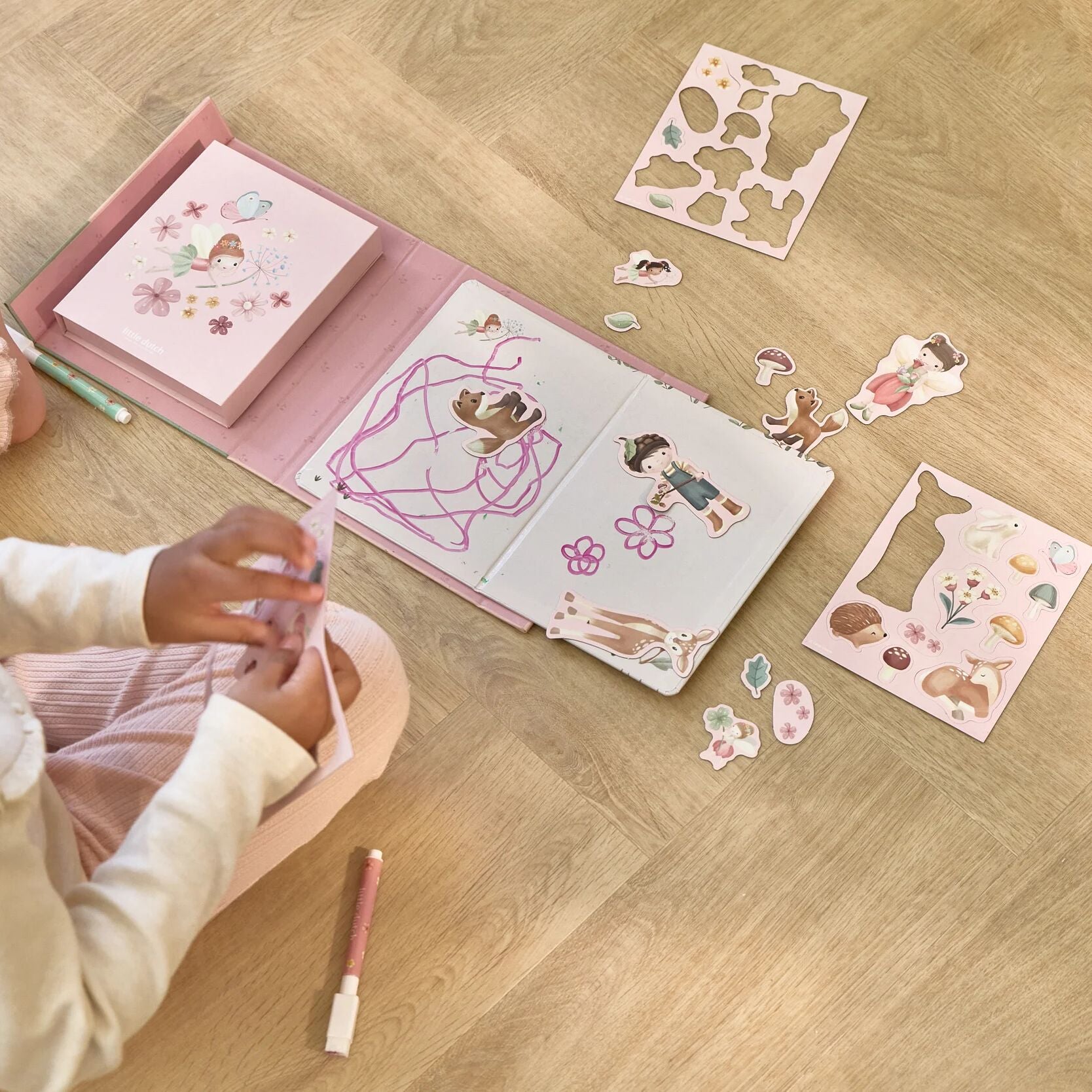 Magnetisch speelboek - Rosa