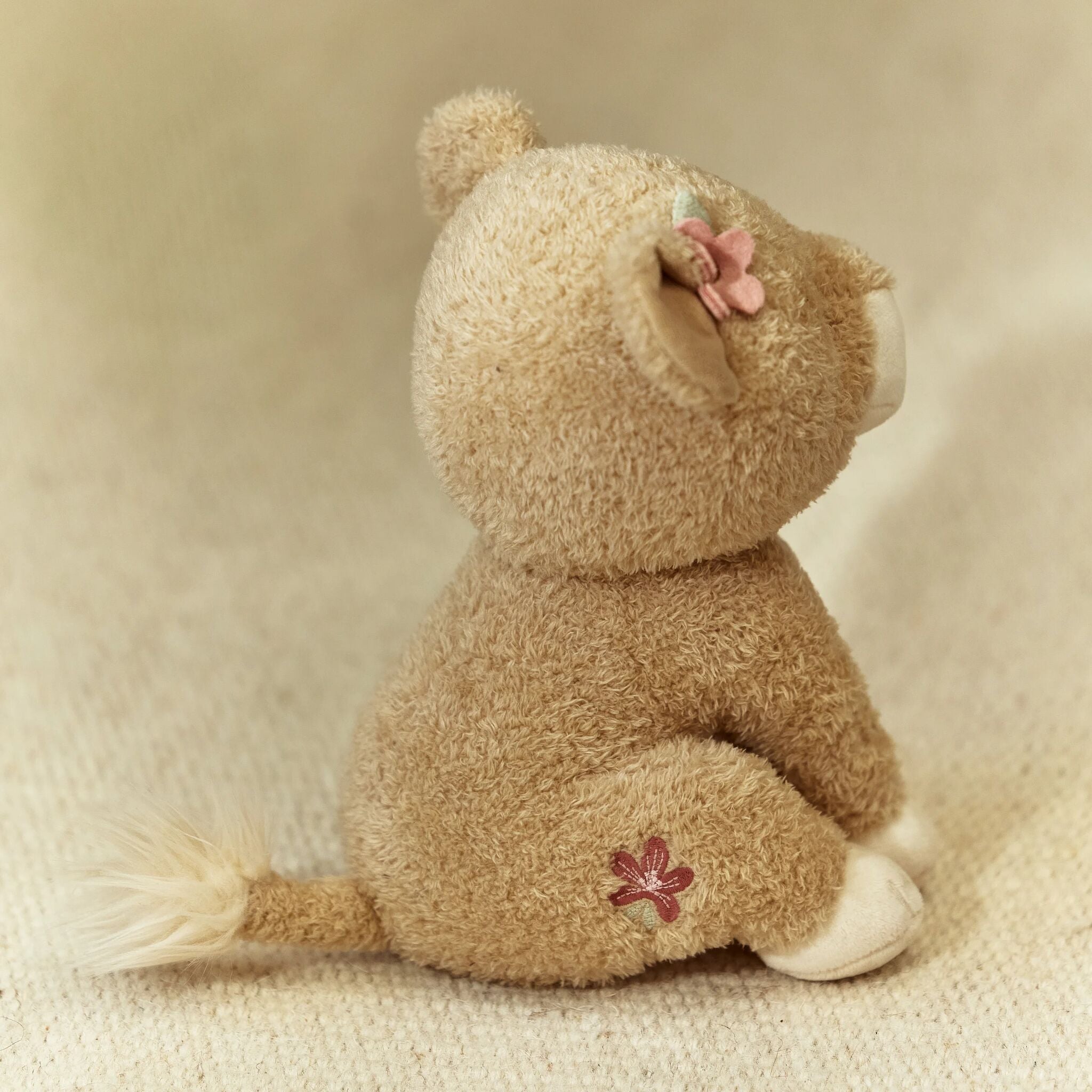 Kuscheltier Löwin - 17 cm