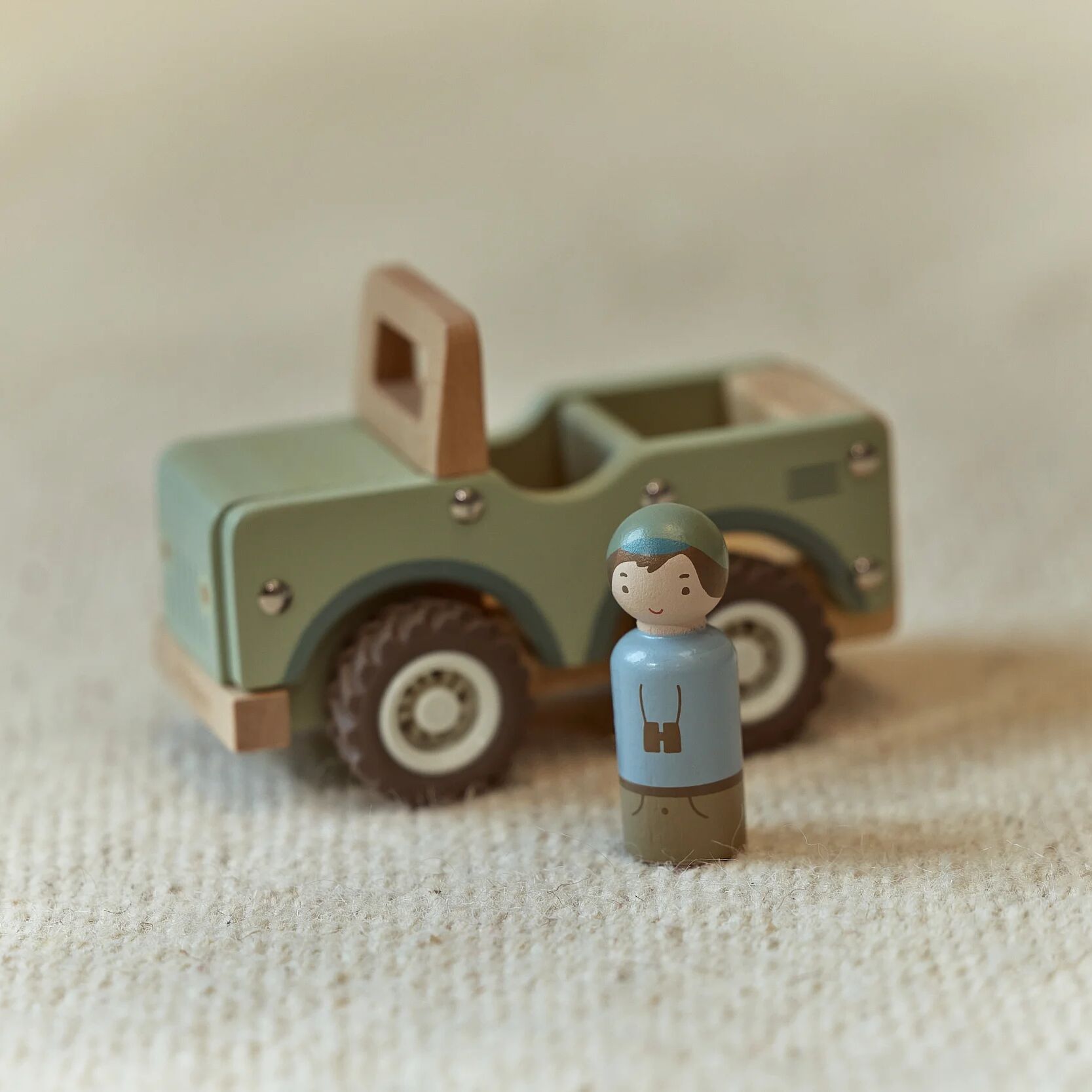 Safariauto aus Holz - Grün