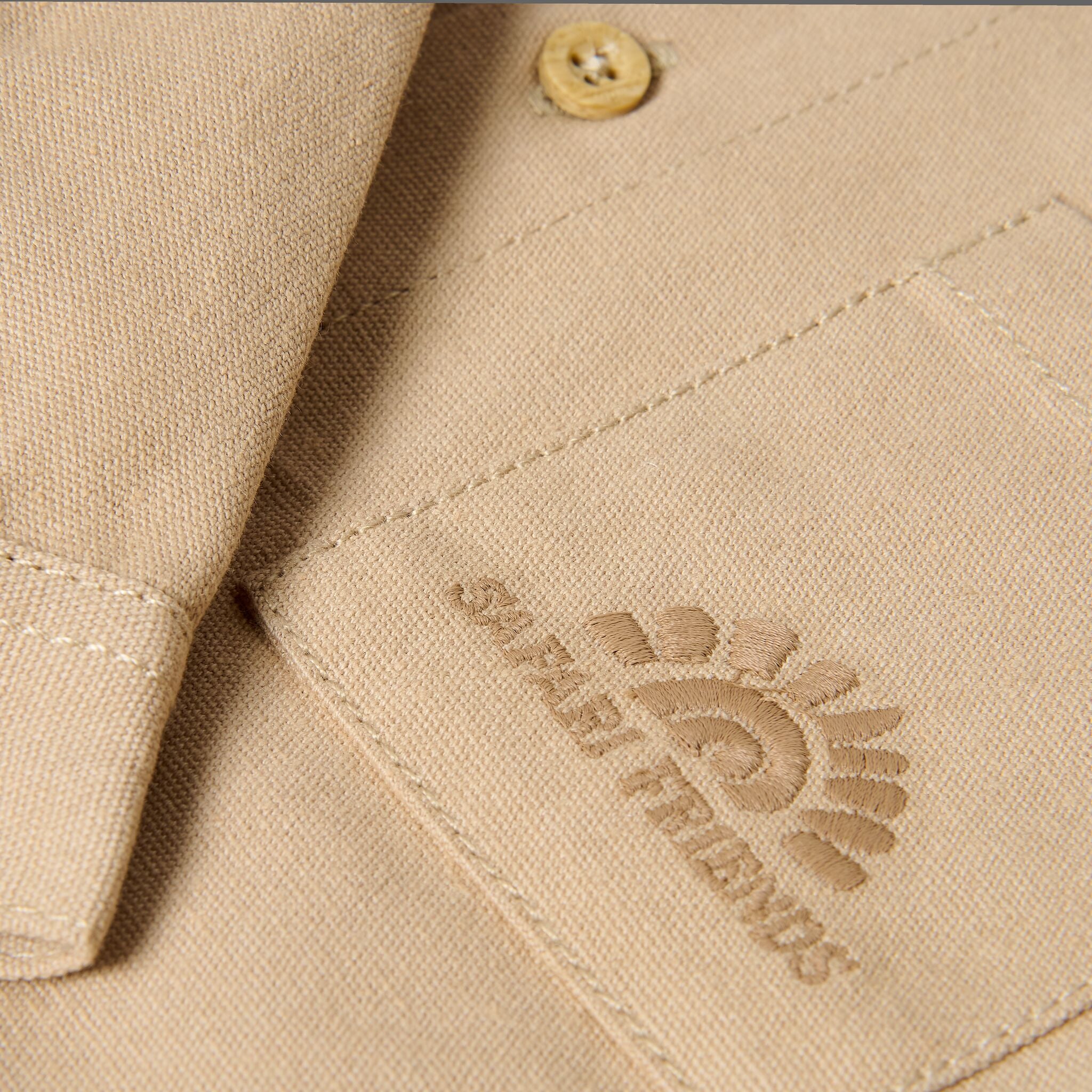 Overshirt Beige mit Kapuze