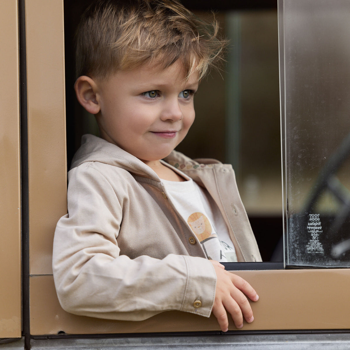 Overshirt Beige mit Kapuze