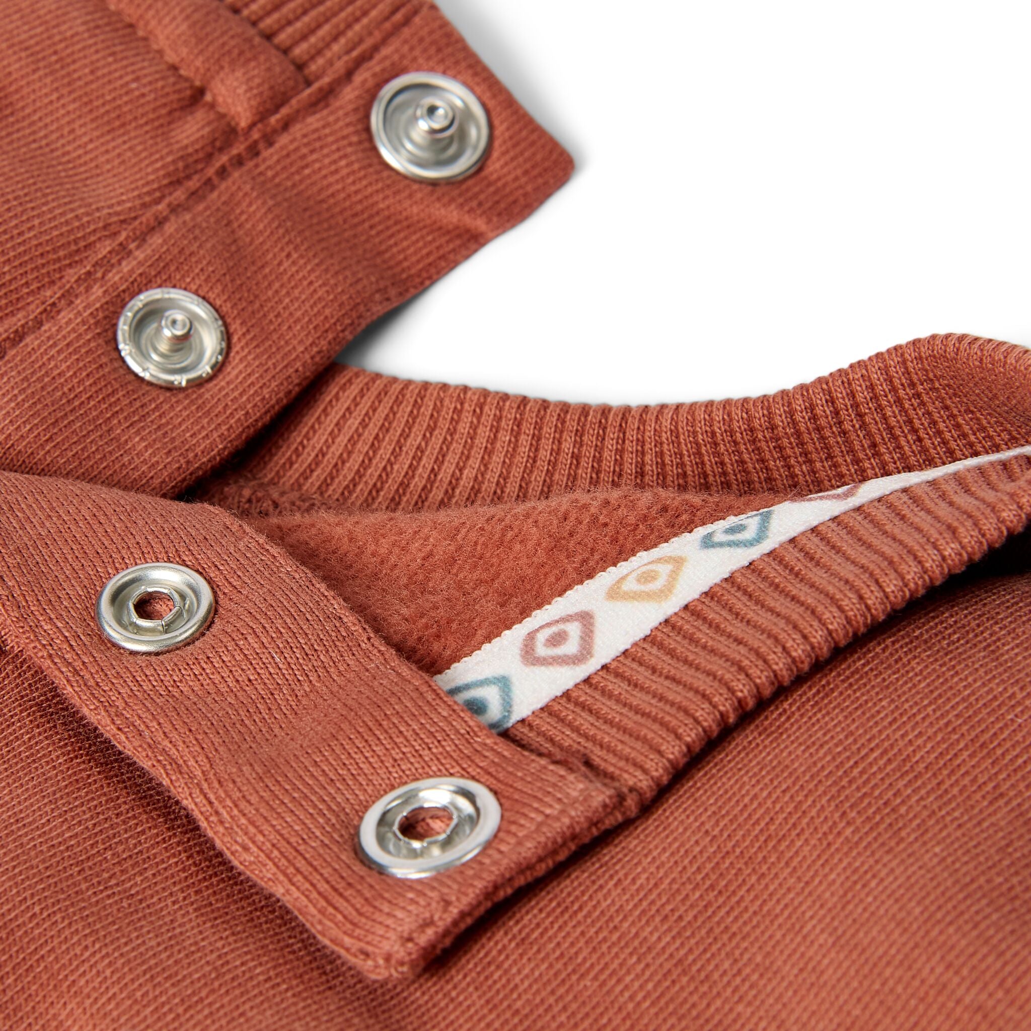 Pullover Rot mit Safari Friends Stickerei