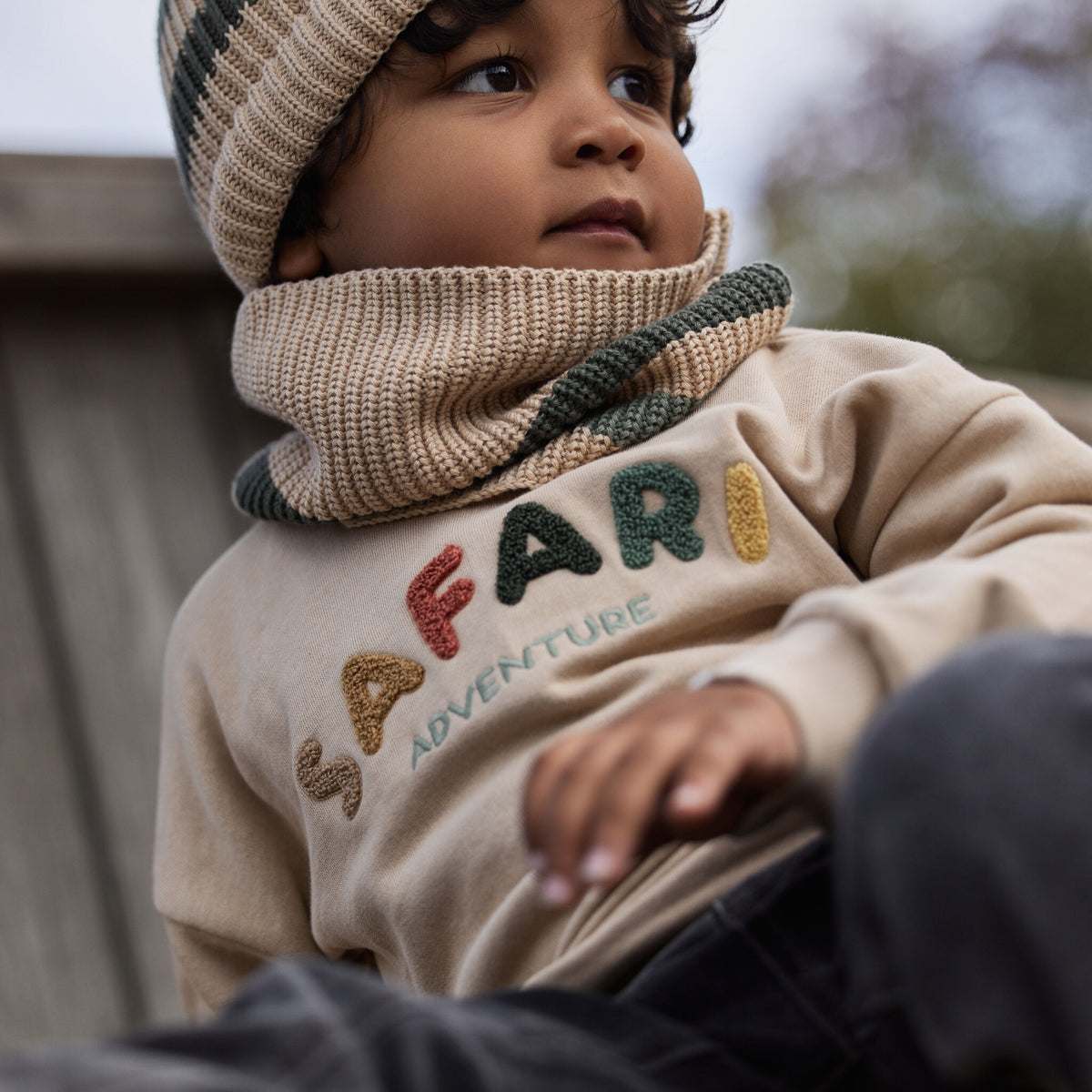 Pullover mit Sand-Safari-Print