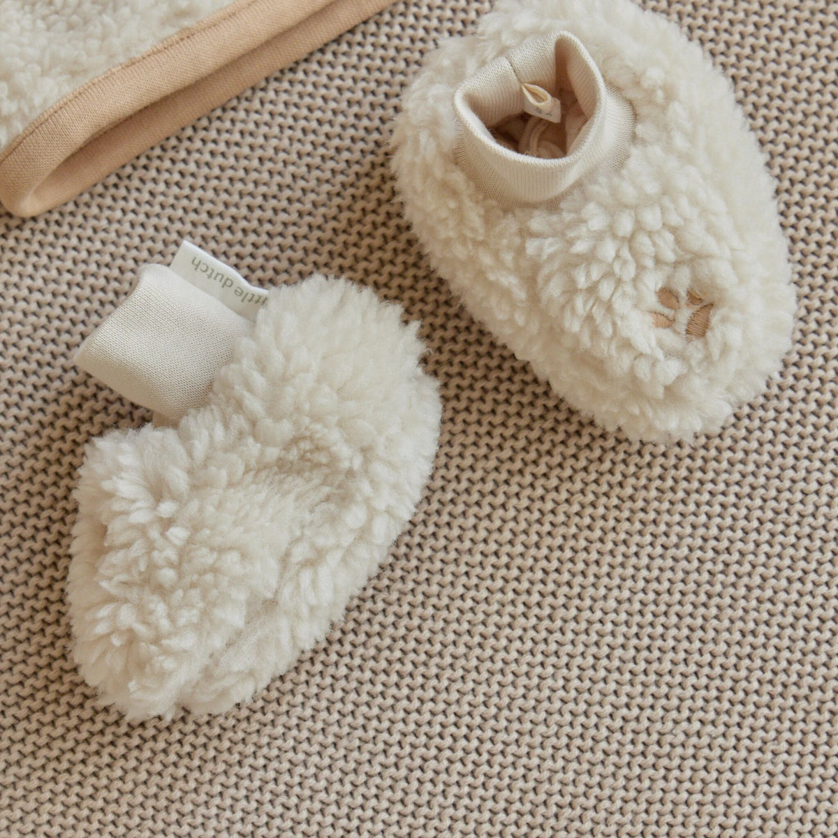 Teddy baby Slofjes Zand Pootjesprint