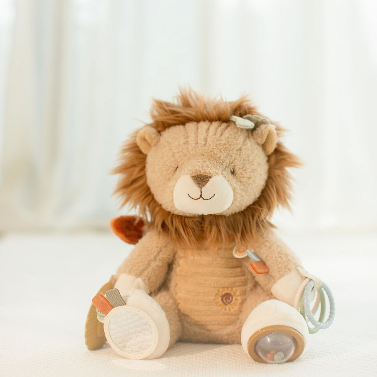 Activity cuddly toy Lion - Yellow