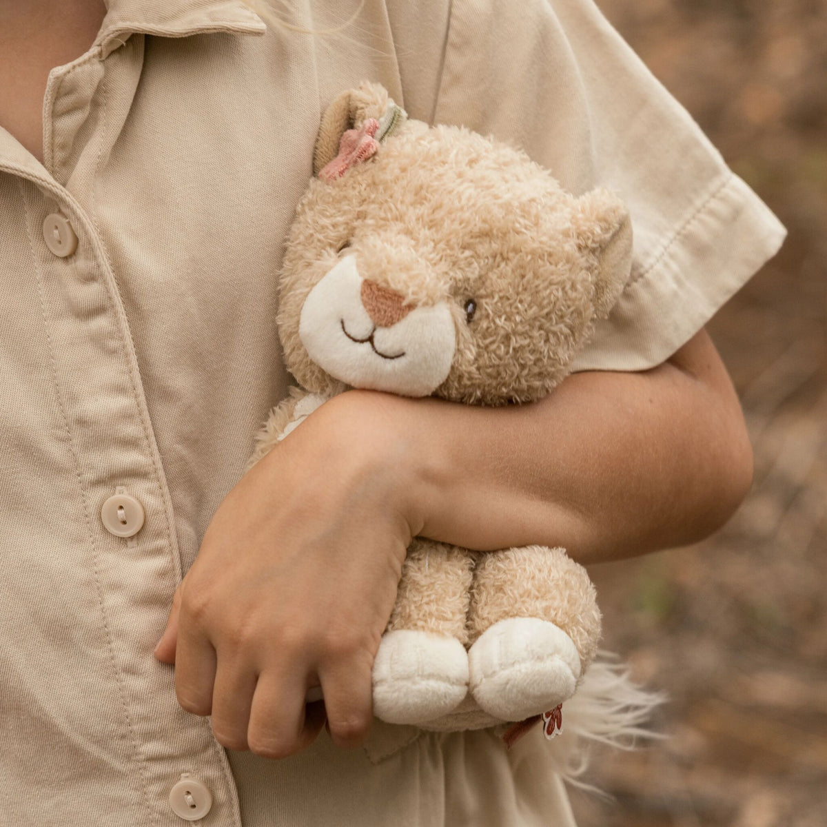 Cuddly toy Lioness - 17 cm