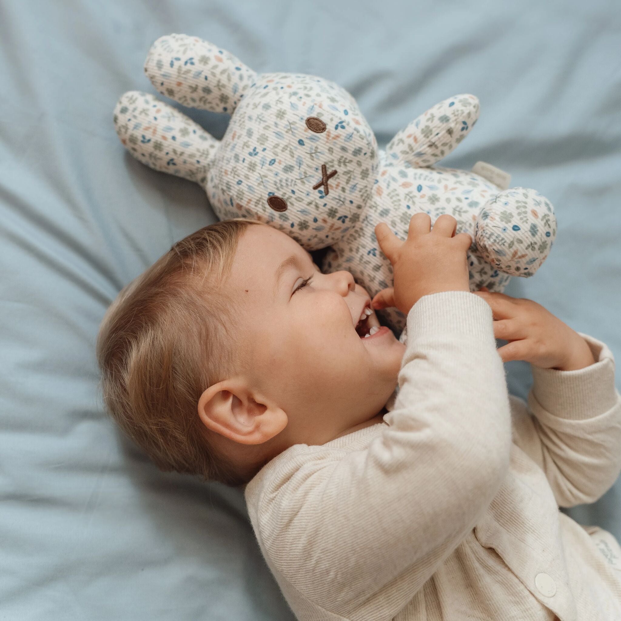 miffy cuddle all-over print 20 cm - Blue - Lucky Leaves 